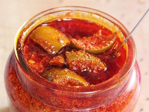 Avakaya Pickle With Desavali Kaya / ????? ??????