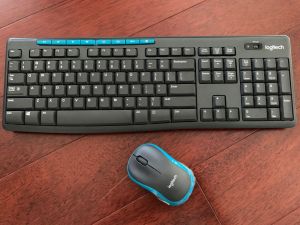 LOGITECH KEYBORDE + MOUSE MK275